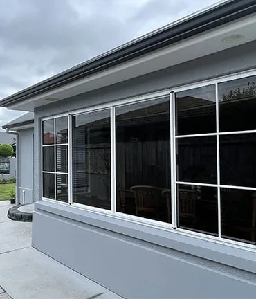 Hamilton exterior house painting weatherboard home