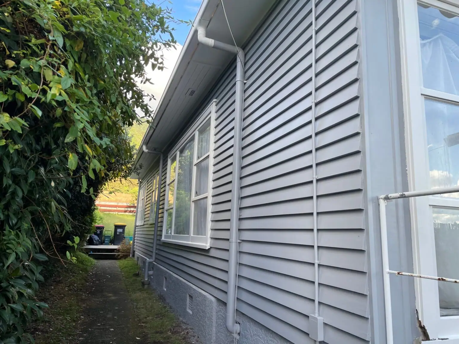 Professional exterior painting process Hamilton