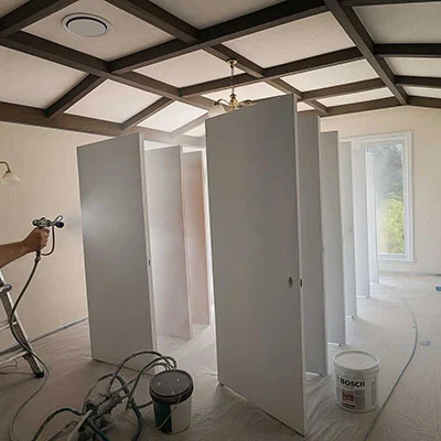 mobile-quality-products-interior-painting.webp